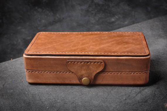 Handmade Leather Mens Box Wallet Wristlet Clutch Wallet Cigarette Box for Men