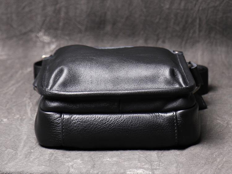 Black Vertical Messenger Bag Leather Ipad Vertical Side Bags Courier Bag For Men