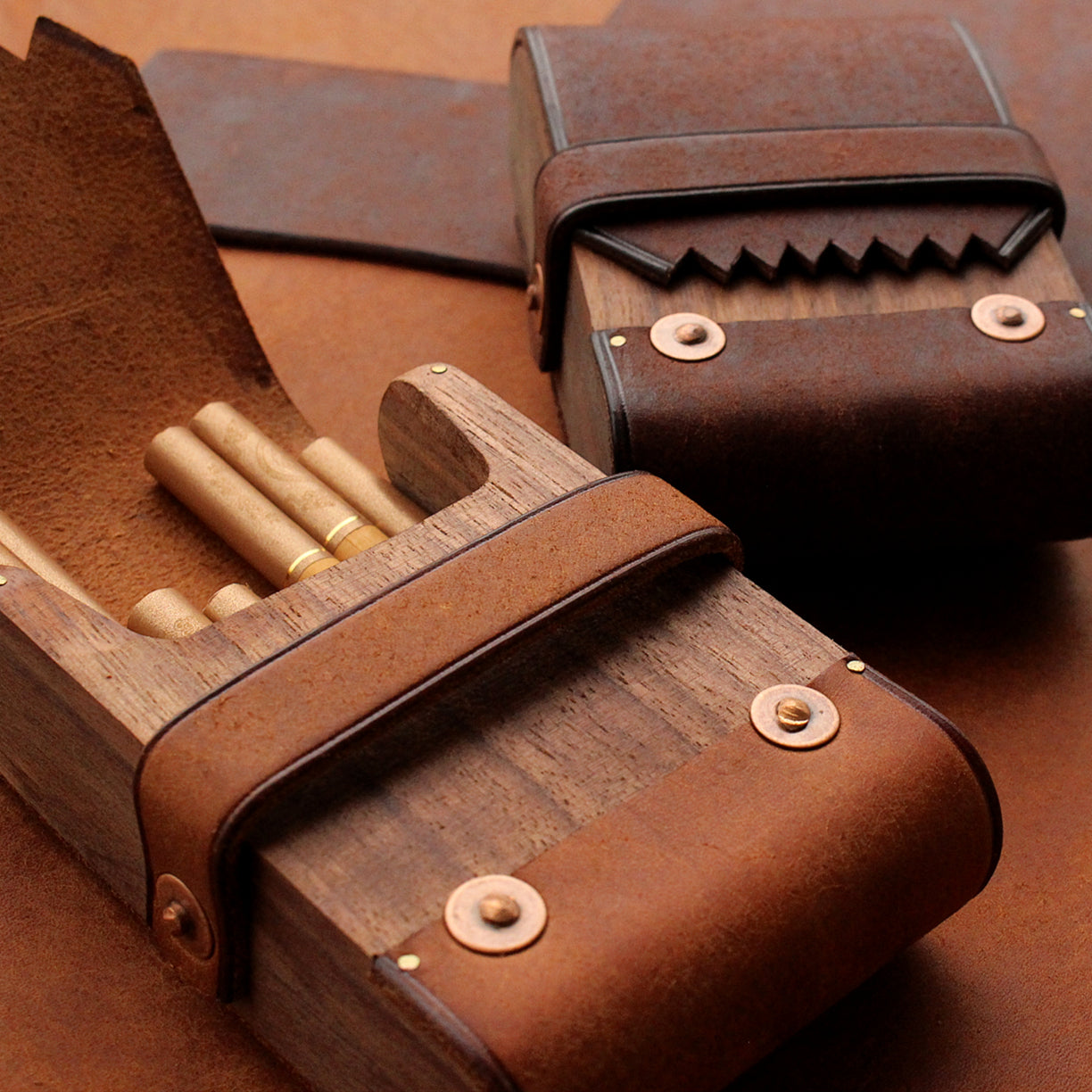 Cool Wooden Leather Mens 20pcs Cigarette Case With Belt Loop Best Cigarettes Holder Box for Men